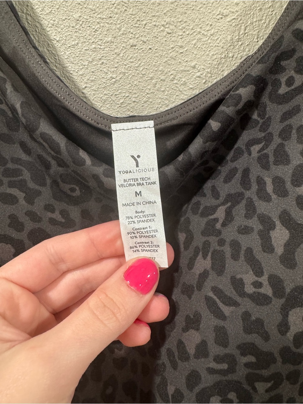 NWT $88 Retail Yogalious Leopard Black 2 Piece Set - Picture 8 of 8